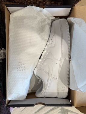 Nike Air Force 1 Low ‘07 Triple White Flyease Brand New Size 13 Men’s